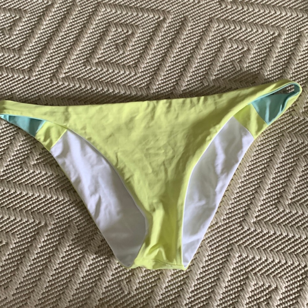 NWOT reversible l*space bikini bottoms